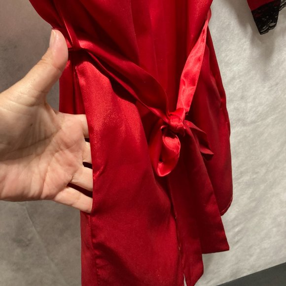 FREDERICKS OF HOLLYWOOD Harlow Satin Kimono Red Black Robe Womens Small - Picture 13 of 16